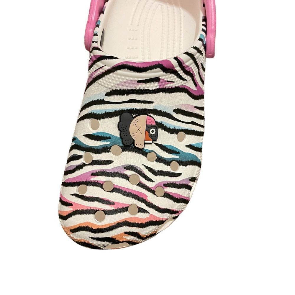 KAWS‎ Logo Crocs Charm - Buy 3 of More Get 50% OFF